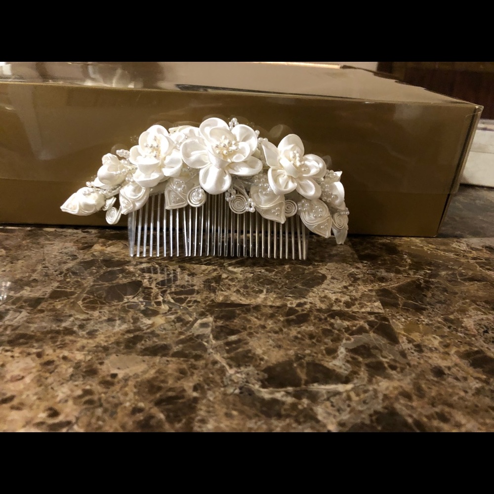 Hair comb.